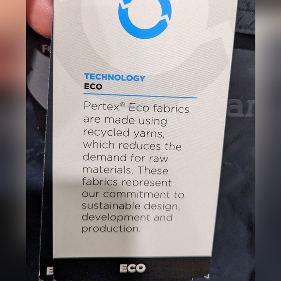 Windproof Variant Hybrid Jacket - Picture 11 of 12